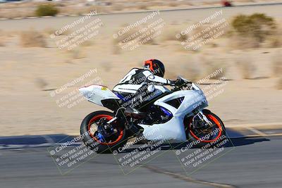 media/Jan-09-2022-SoCal Trackdays (Sun) [[2b1fec8404]]/Turn 8 (1045am)/